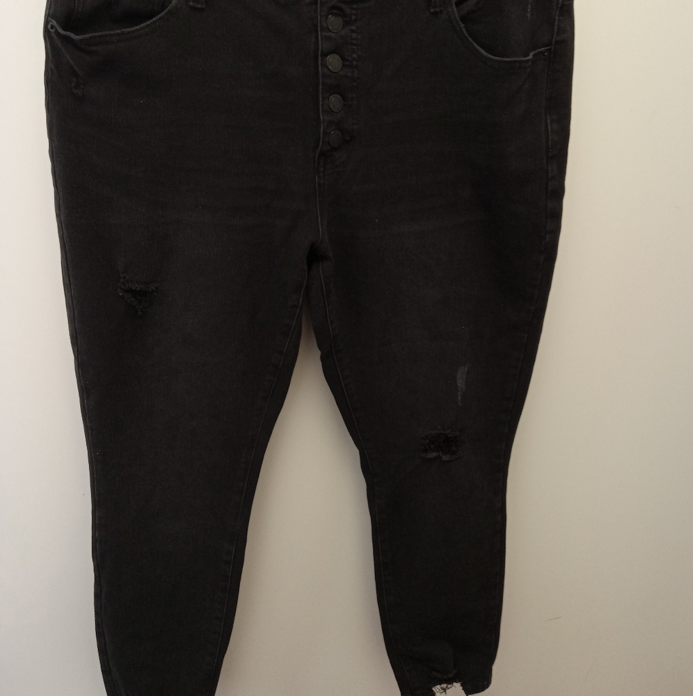 Time and Tru Distressed Skinny Jeans Black Size 18
